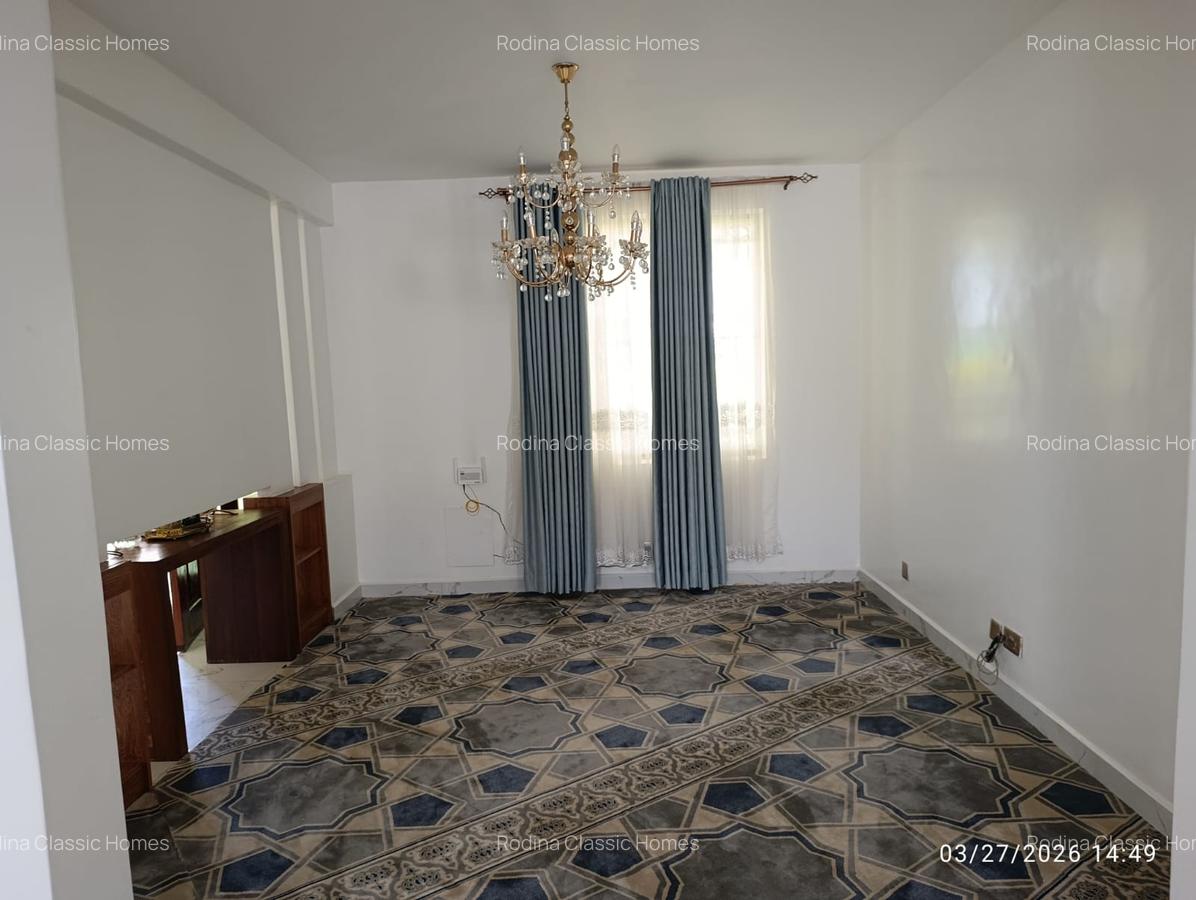 6 Bed Townhouse with Garden at Windy Ridge - 3