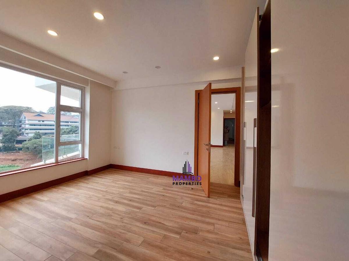 2 Bed Apartment with En Suite at City Park Drive - 19