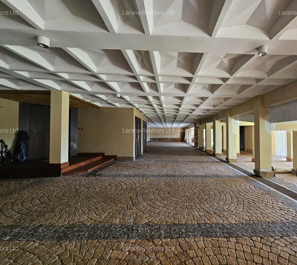 9 Bed House with En Suite at Kabarsiran Ave - 13