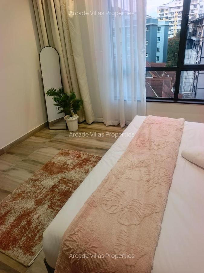 Serviced 2 Bed Apartment with En Suite in Brookside - 9