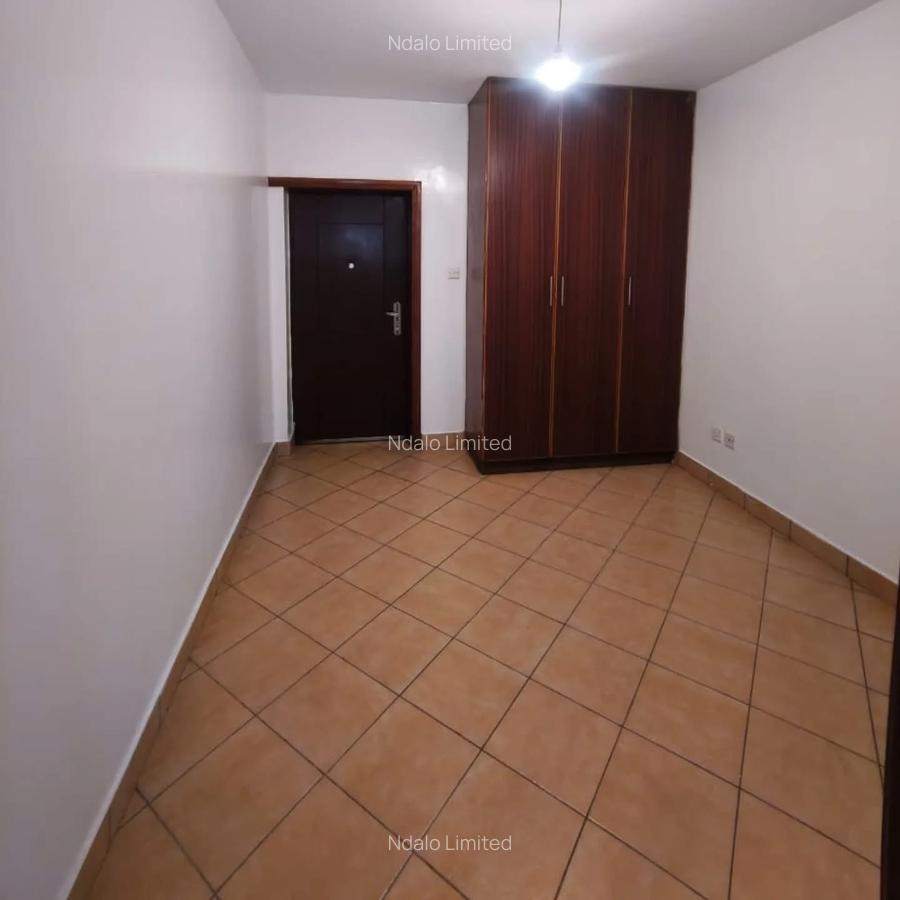 3 Bed Apartment with En Suite at Lavington - 10