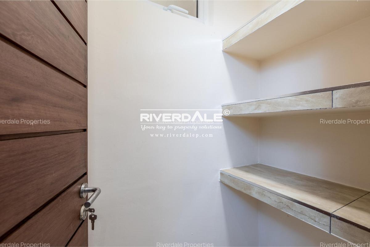 2 Bed Apartment with En Suite in Spring Valley - 6