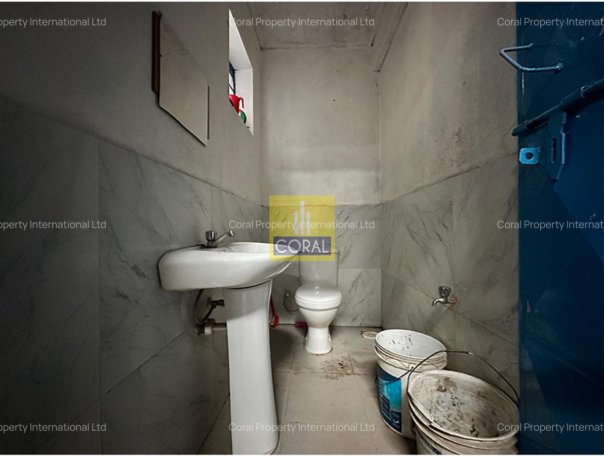 11,600 ft² Warehouse in Mlolongo - 9