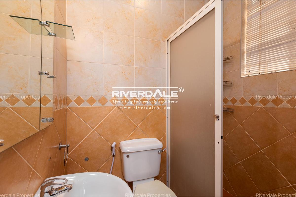 3 Bed House with Garden in Runda - 8