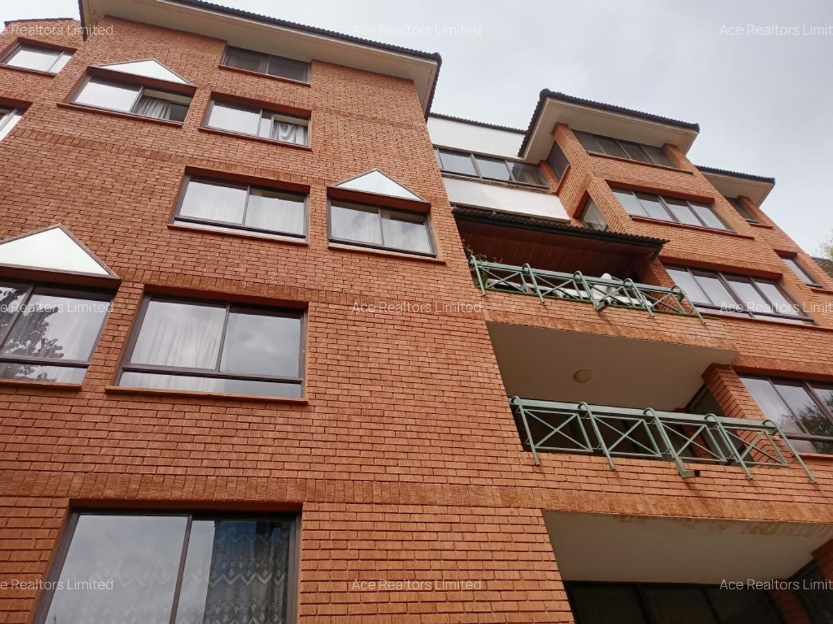 3 Bed Apartment with En Suite at Lantana Road - 1