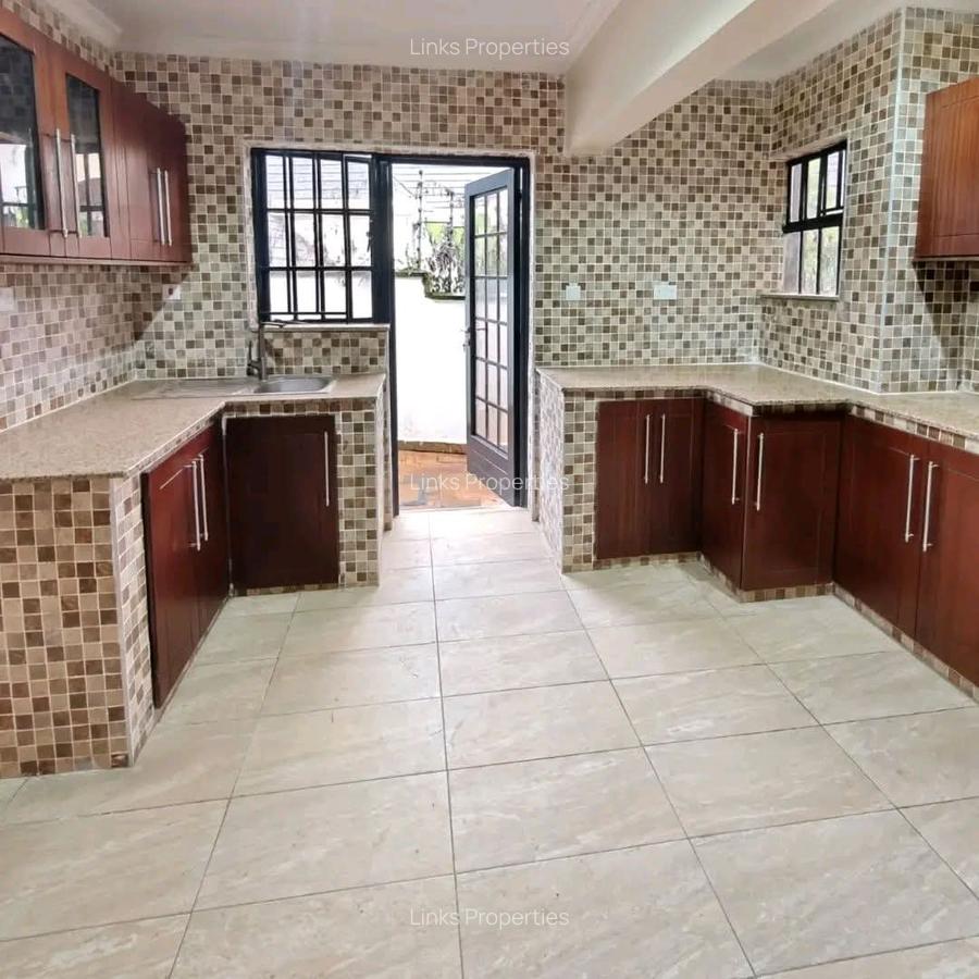 3 Bed House with En Suite at Karen - 7