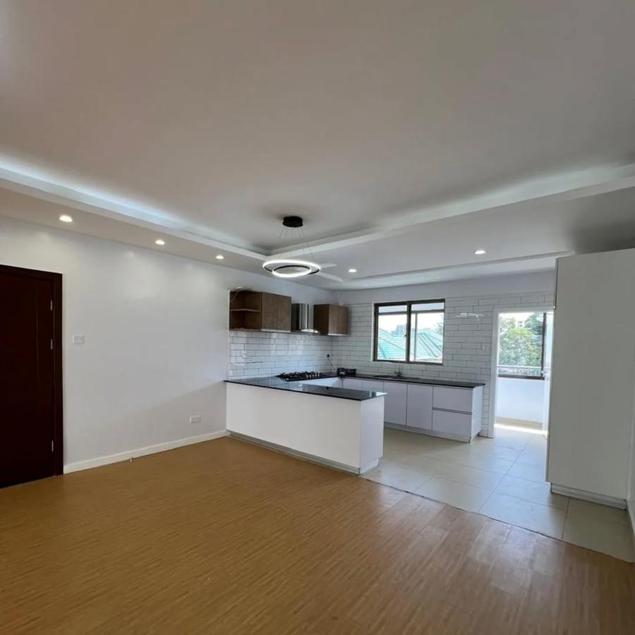 4 Bed Apartment with En Suite at Hatheru Road - 2