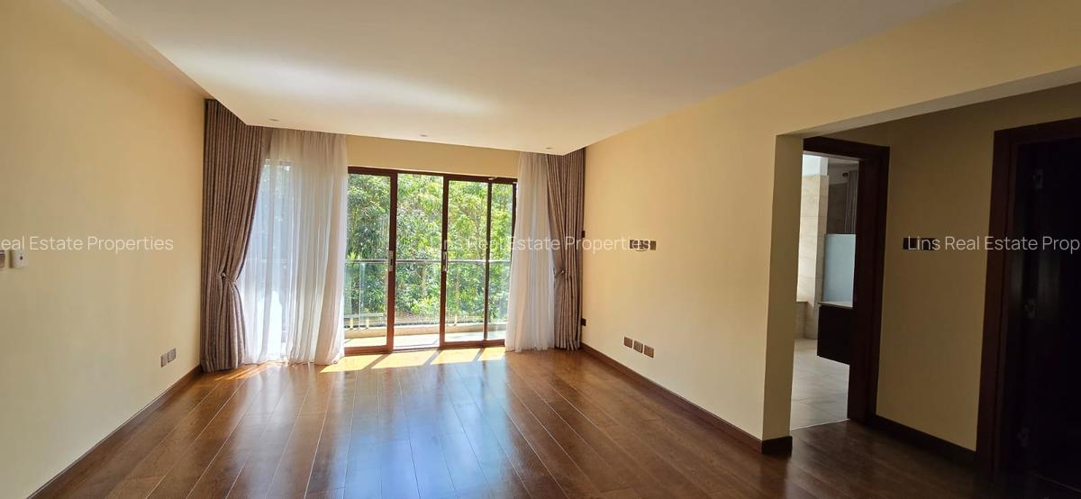 5 Bed Townhouse with En Suite in Lavington - 18