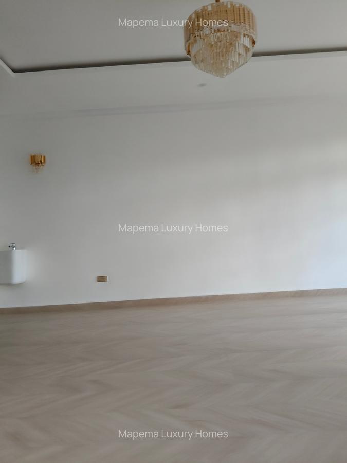 6 Bed House with En Suite at Kephis - 5