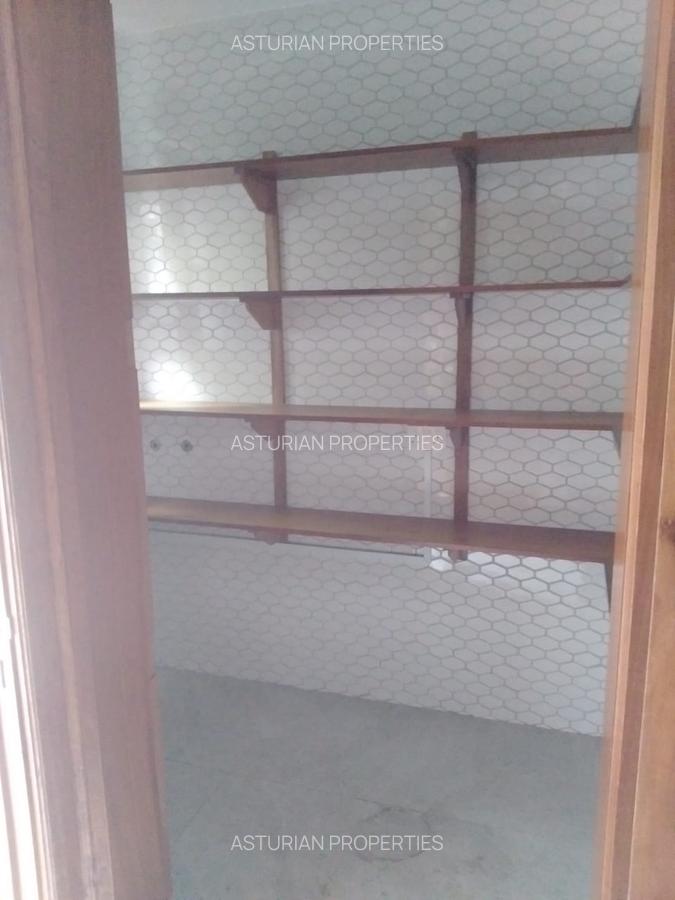 6 Bed Townhouse with En Suite in Lavington - 7