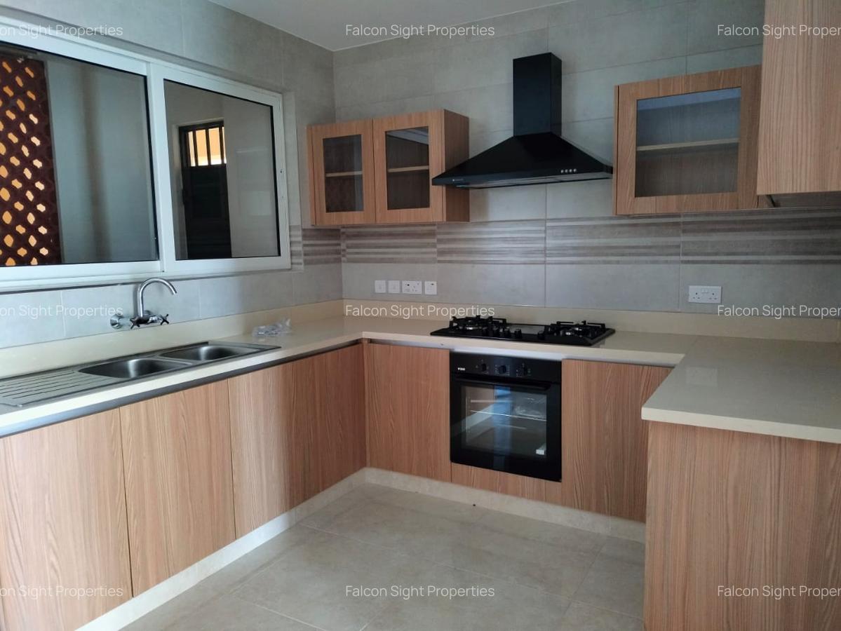 3 Bed Apartment with Gym in General Mathenge - 12