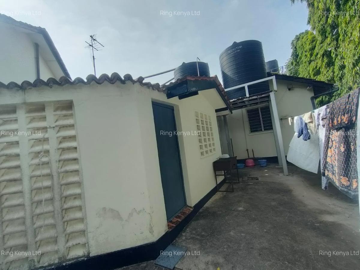 4 Bed House with Staff Quarters in Nyali Area - 4