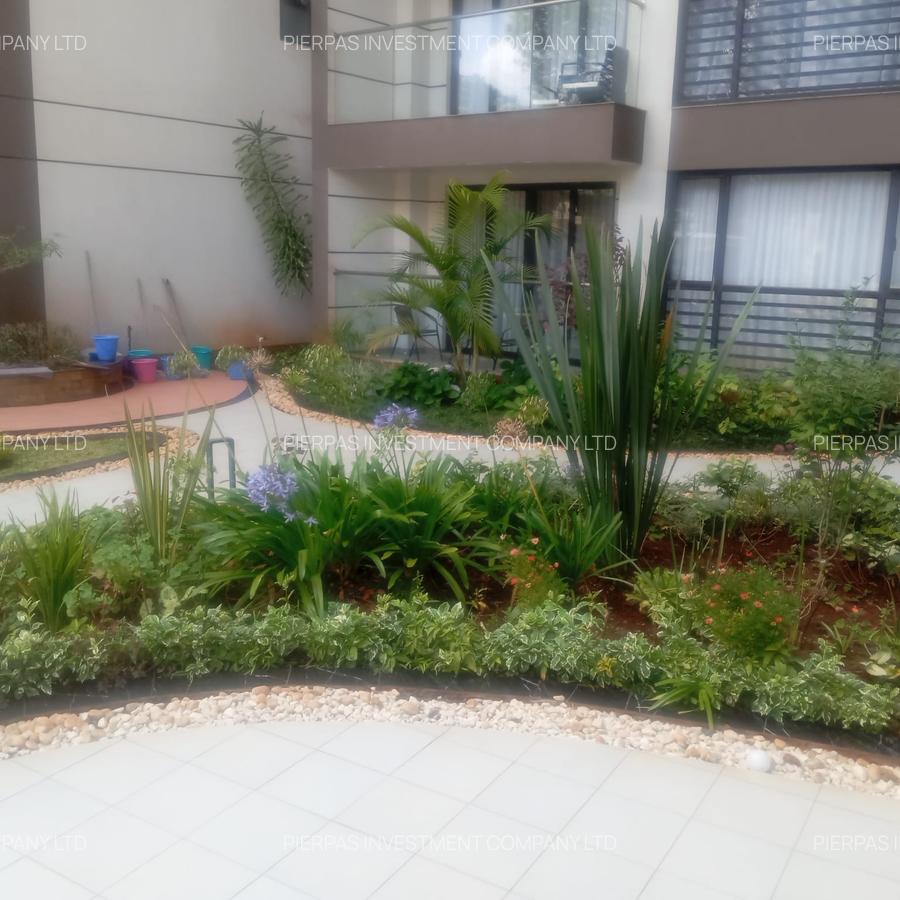 Serviced 3 Bed Apartment with En Suite in Riverside - 18