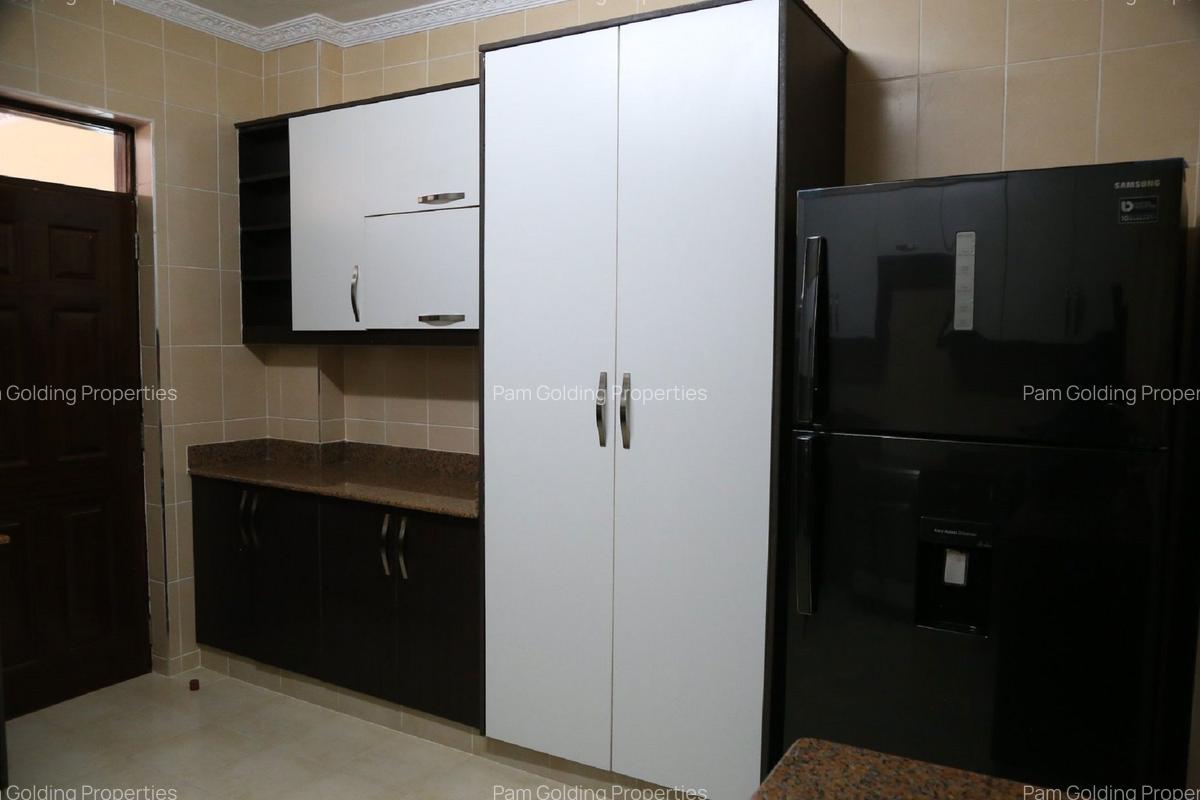 3 Bed Apartment with En Suite in Syokimau - 14
