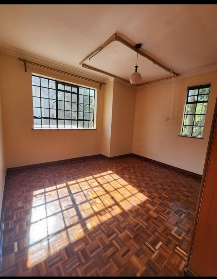 5 Bed Townhouse with En Suite at Hatheru Road - 20