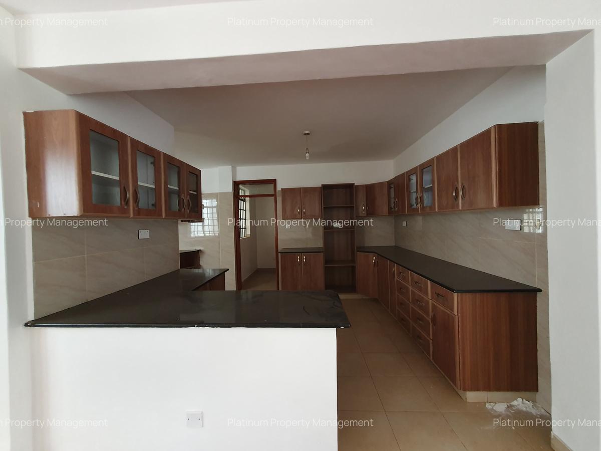 4 Bed Apartment with En Suite in General Mathenge - 5