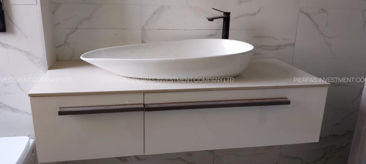 Serviced 4 Bed Apartment with En Suite in Kileleshwa - 3