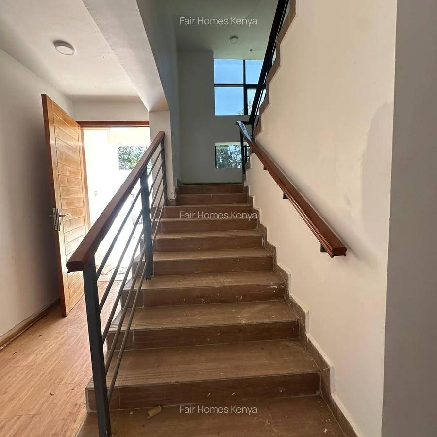 4 Bed Townhouse with En Suite at Convent Lane - 9