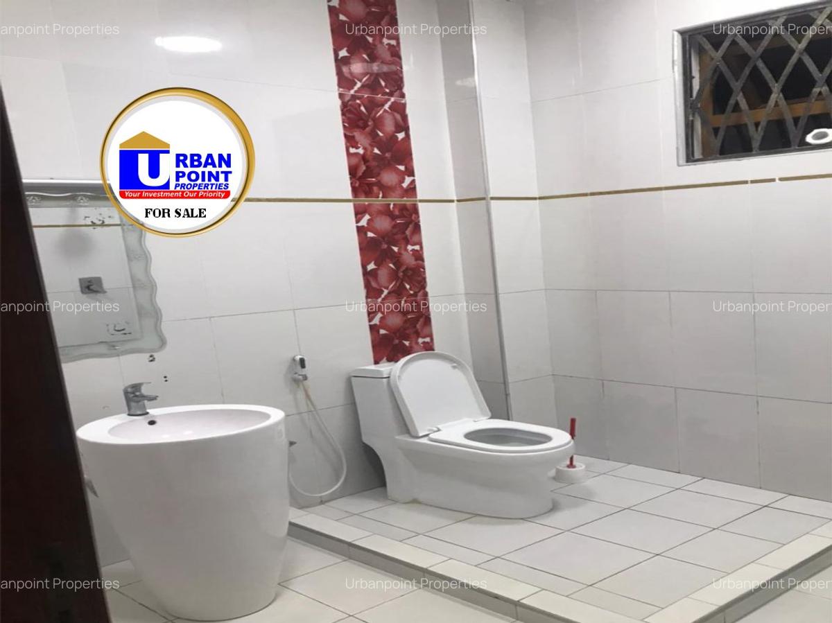 5 Bed House with En Suite in Nyali Area - 8