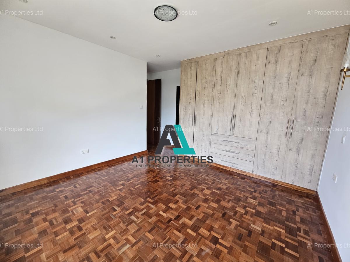 5 Bed Townhouse with En Suite in Lavington - 15