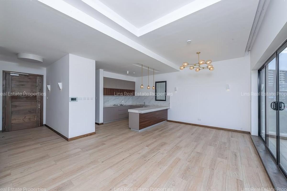 2 Bed Apartment with En Suite in Rosslyn - 1