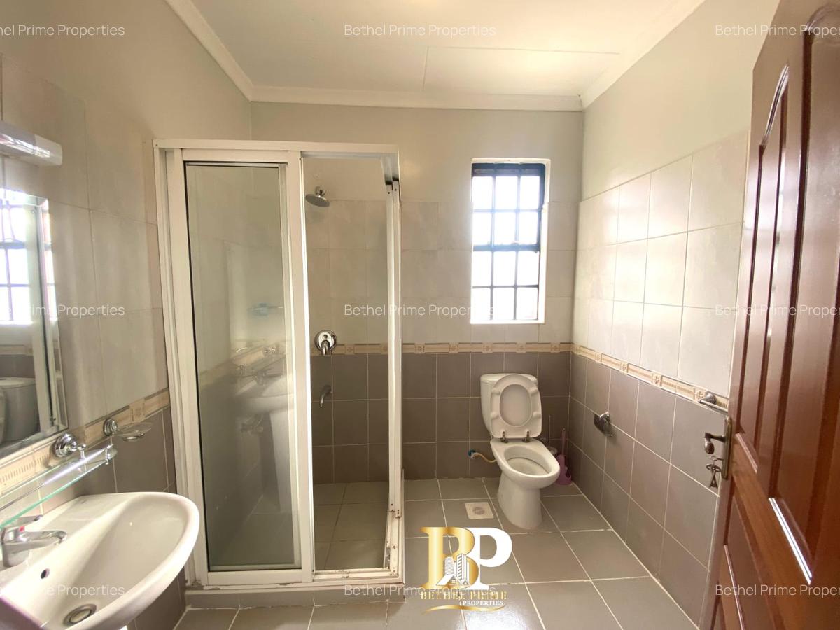 4 Bed Townhouse with En Suite in Runda - 20