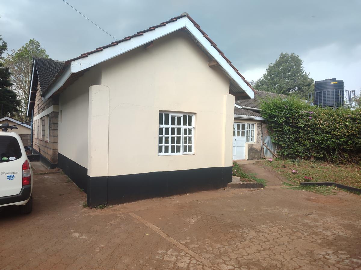 4 Bed House with En Suite at Karen - 3