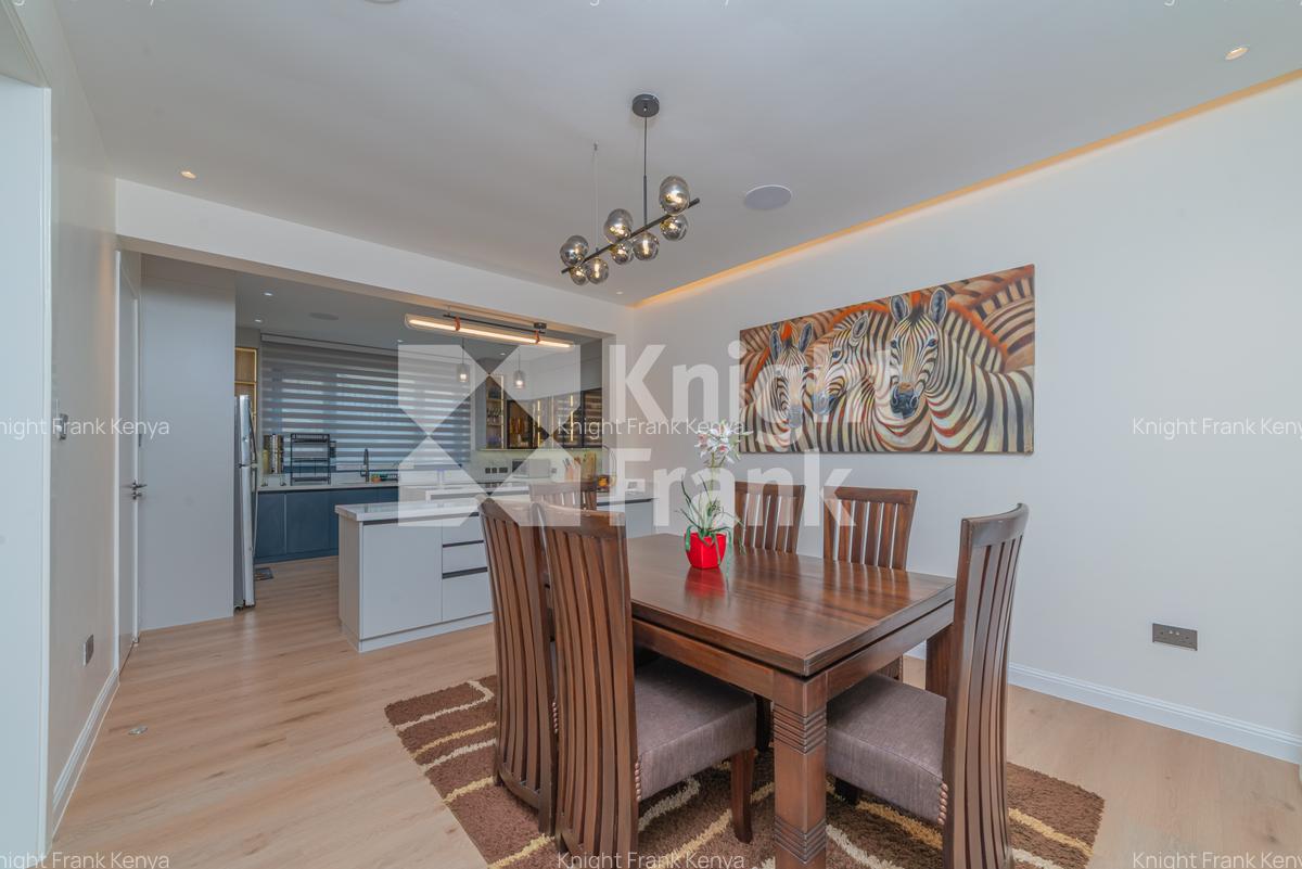 5 Bed Townhouse with En Suite in Redhill - 5