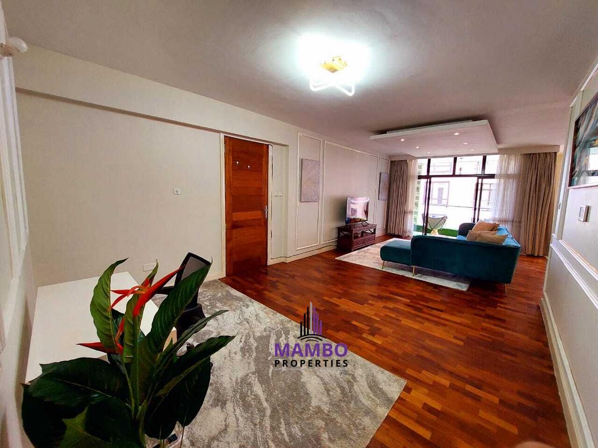 Serviced 2 Bed Apartment with En Suite at Dennis Pritt - 2