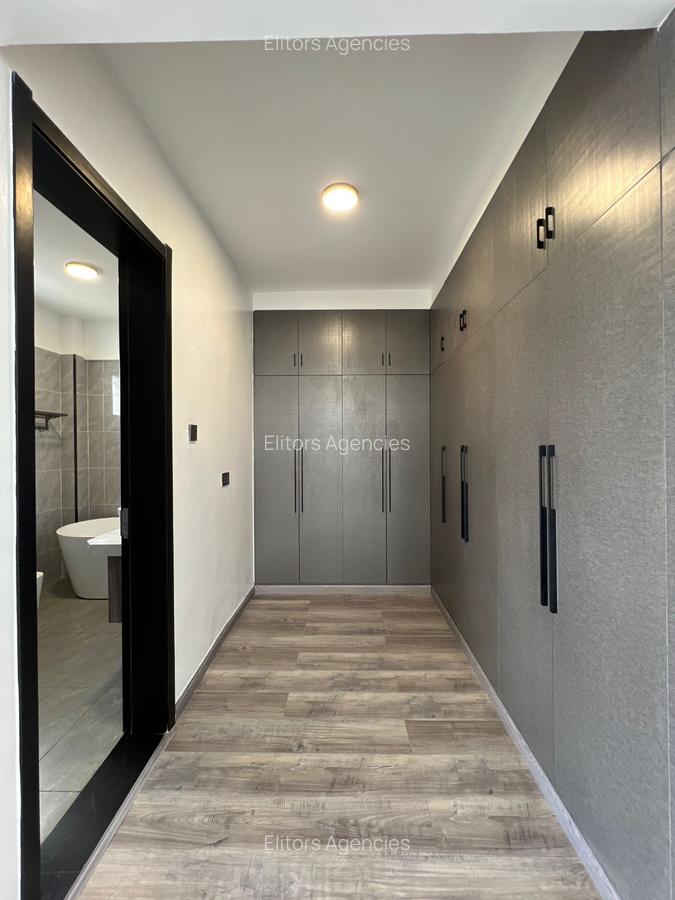 4 Bed Apartment with En Suite at Oloitoktok Road - 16