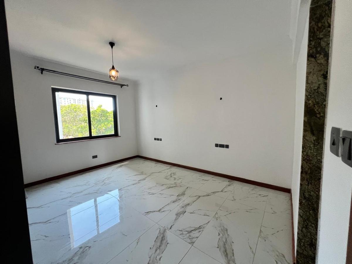 3 Bed Apartment with Swimming Pool in Kileleshwa - 3