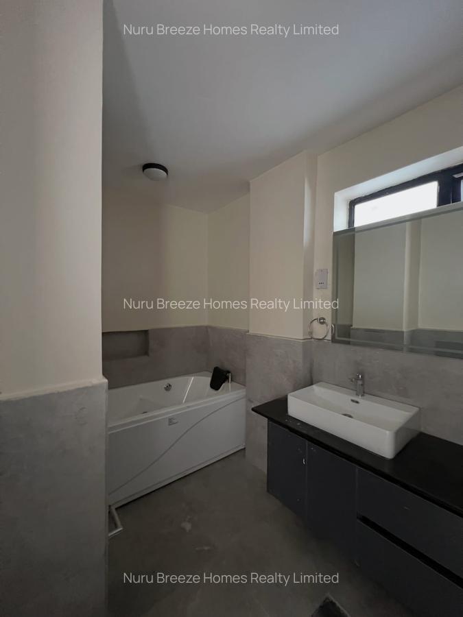4 Bed Apartment with En Suite in General Mathenge - 13