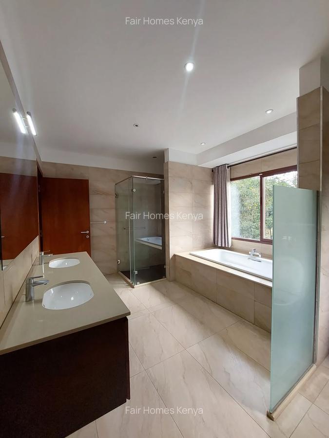 5 Bed Townhouse with En Suite at Convent Drive - 20