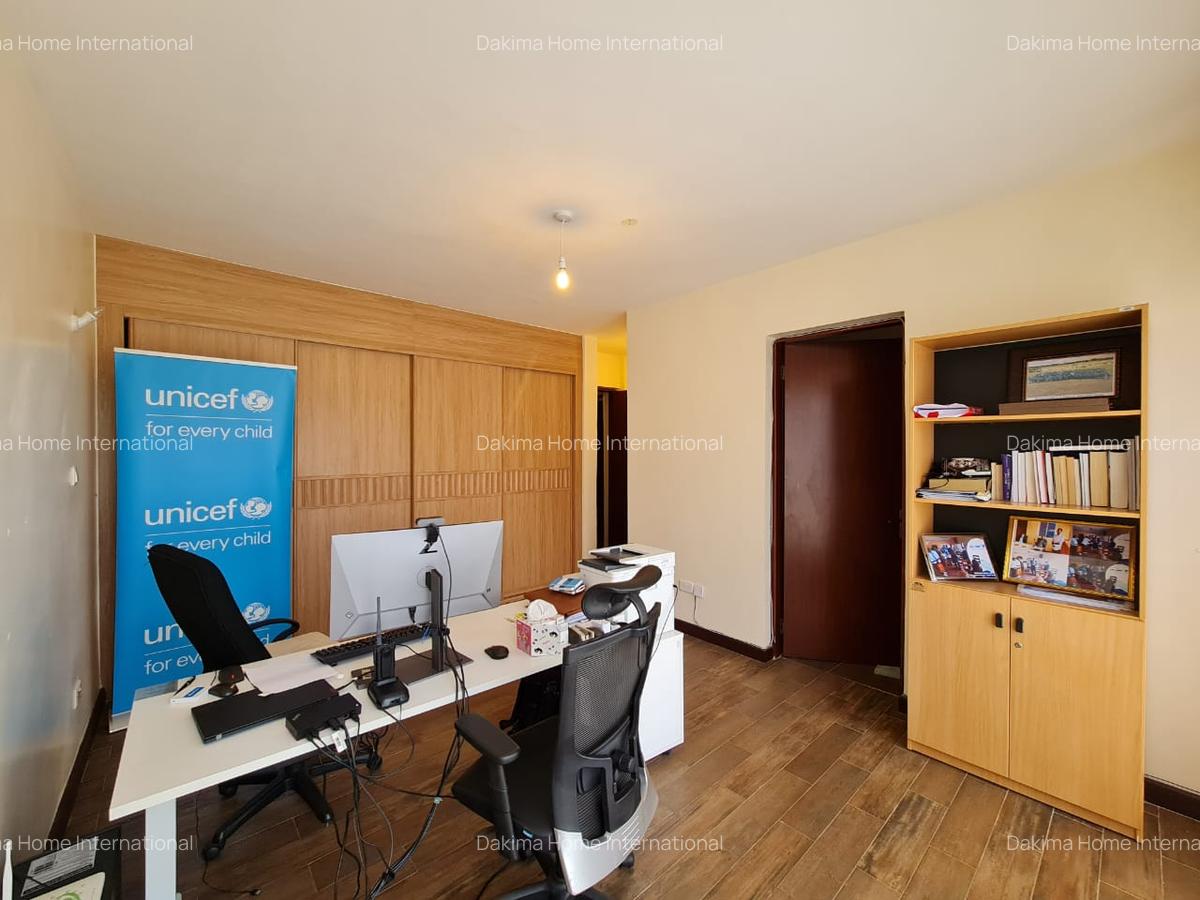 4 Bed Apartment with En Suite in General Mathenge - 15