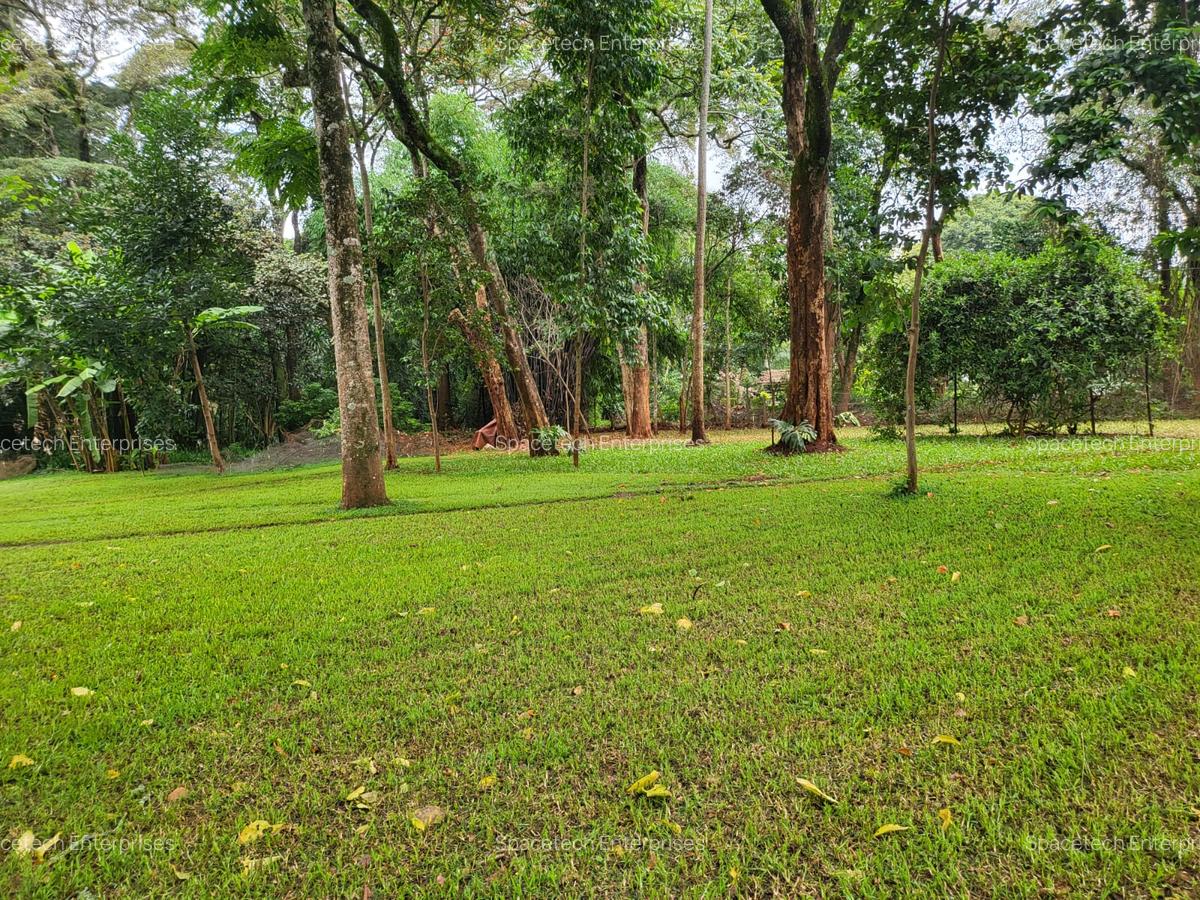 4 Bed Townhouse with En Suite in Lake View - 3