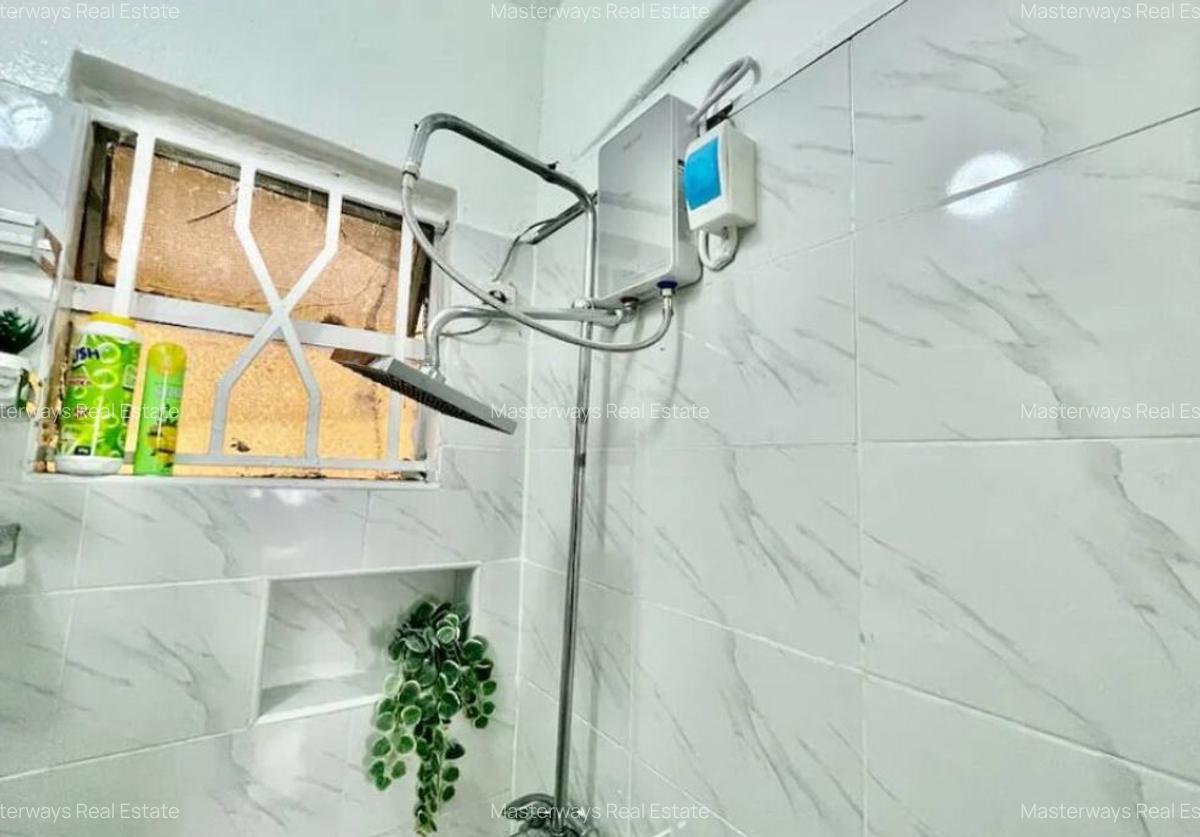 Serviced 1 Bed Apartment with En Suite at School Lane - 8