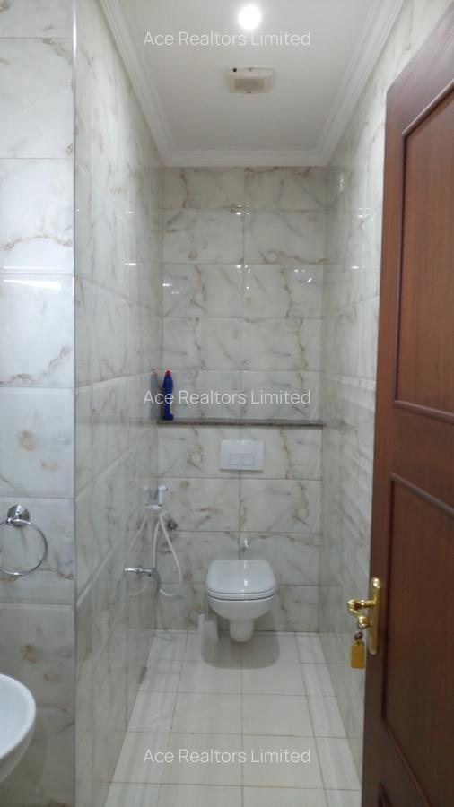 3 Bed Apartment with En Suite at 2Nd Parklands Avenue Nairobi - 9