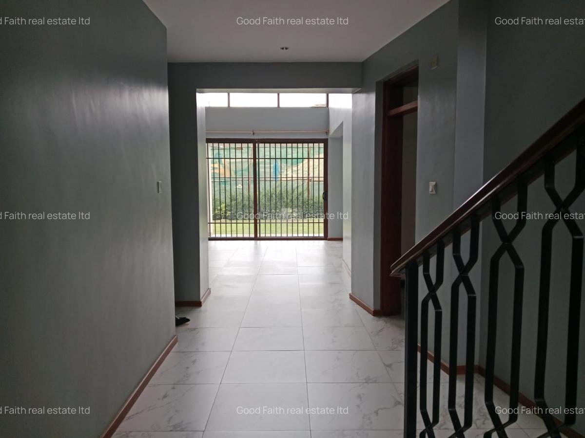 4 Bed Townhouse with En Suite in Runda - 9