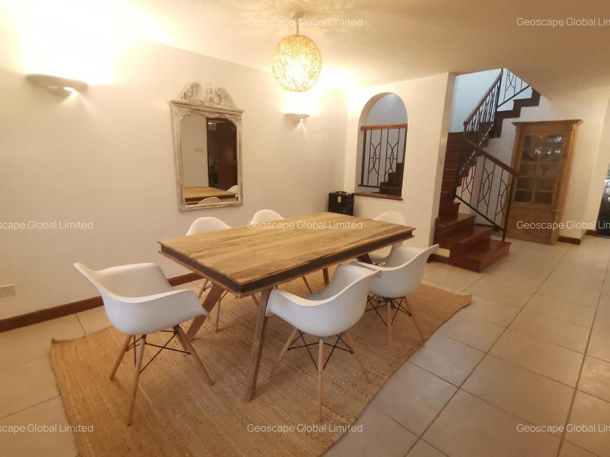 4 Bed Apartment with En Suite in Riverside - 13