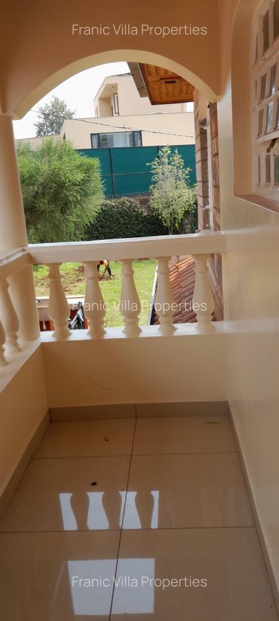 5 Bed House with En Suite at Nyari Central - 17