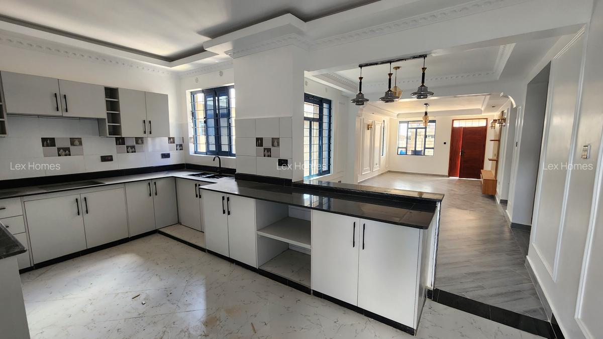 3 Bed House with En Suite at Rimpa - 9