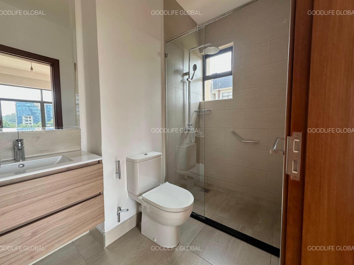 4 Bed Apartment with En Suite at Rosslyn - 15
