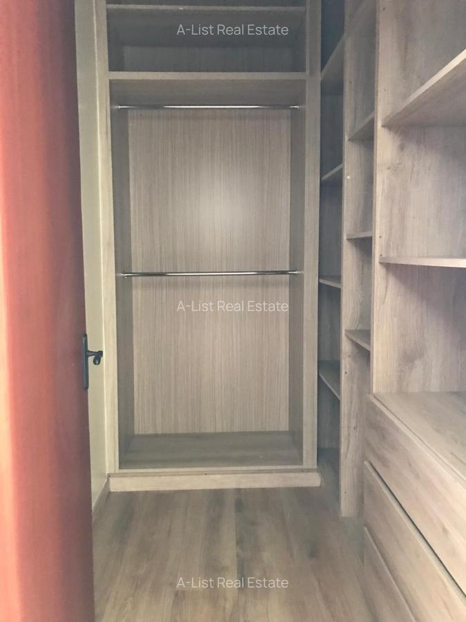 3 Bed Apartment with En Suite at 4Th Parklands - 17