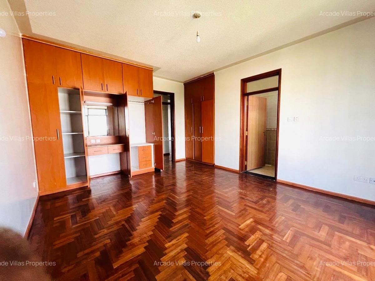 3 Bed Apartment with En Suite in Kilimani - 13