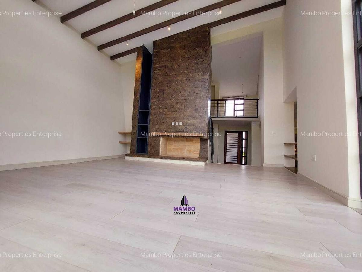 4 Bed Villa with En Suite at Redhill - 6