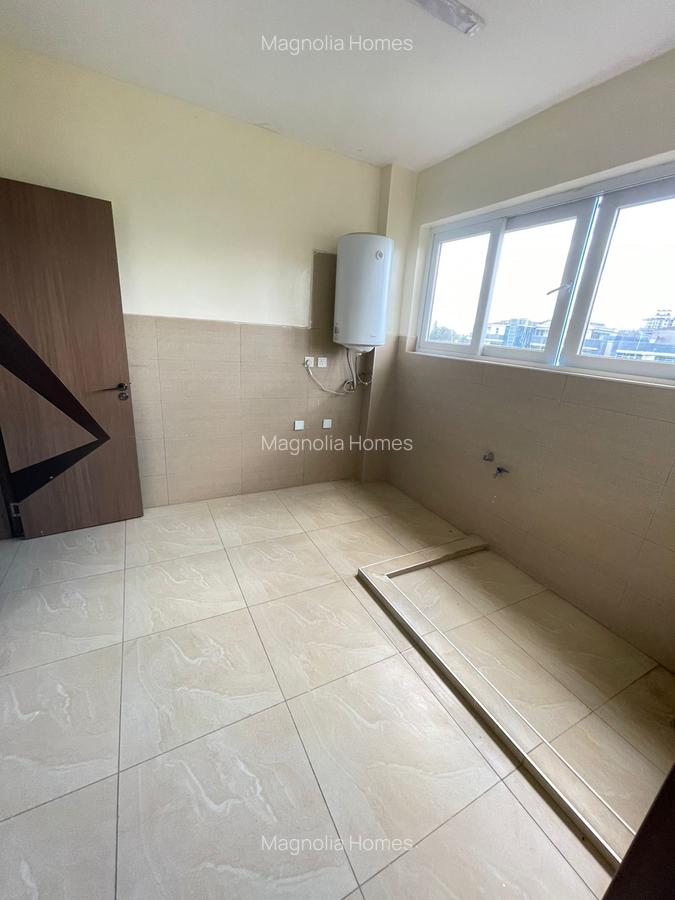 3 Bed Apartment with En Suite in Kilimani - 7