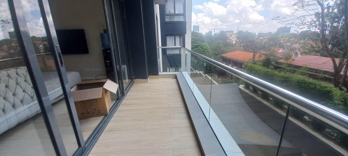 2 Bed Apartment with En Suite at Riverside Drive - 9