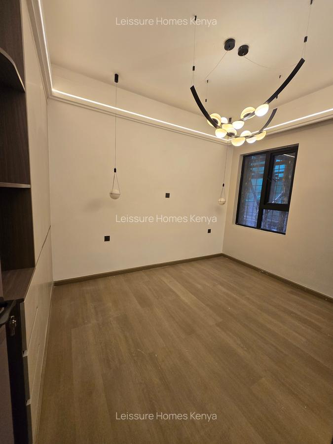 4 Bed Apartment with En Suite at Othaya Road - 14