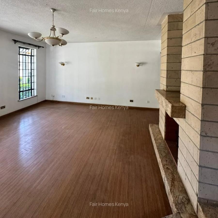 5 Bed Townhouse with En Suite at Convent Drive - 6