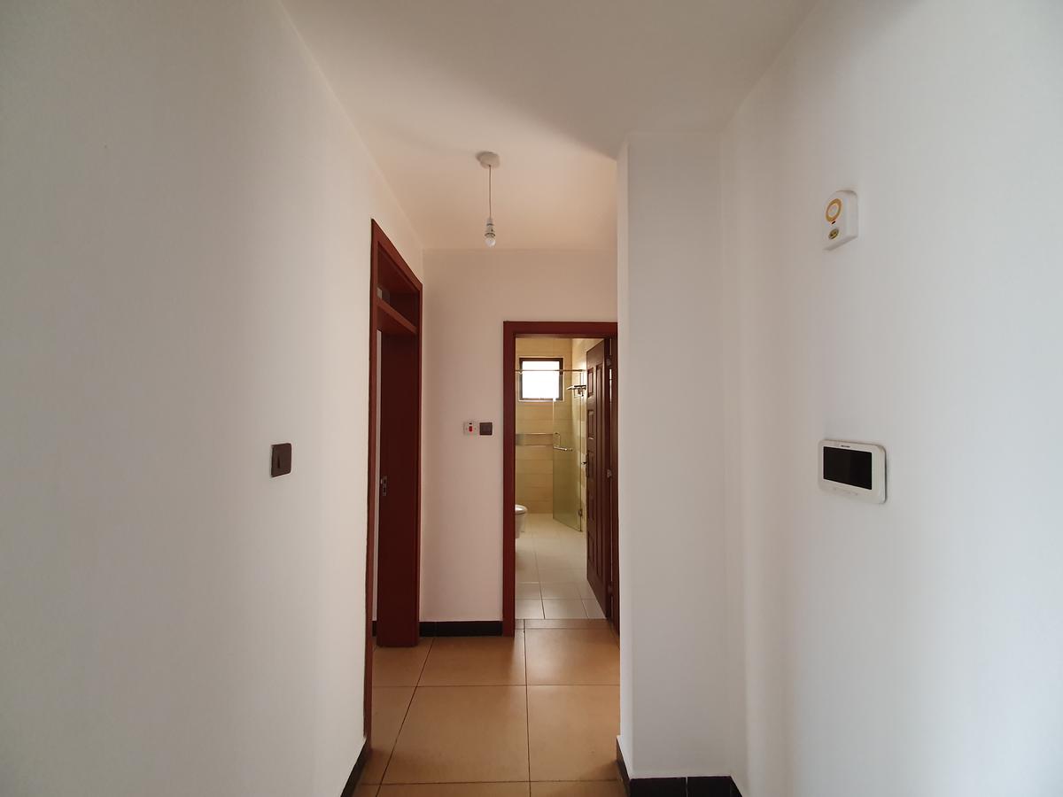 2 Bed Apartment with En Suite in Parklands - 11